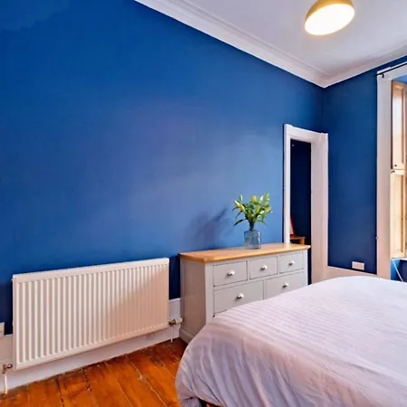 Spacious 1-Bed City Centre Apartment In Aberdeen Exterior photo
