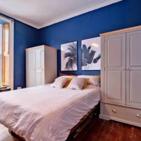Spacious 1-Bed City Centre Apartment In Aberdeen Exterior photo